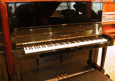 yamaha-yux-1